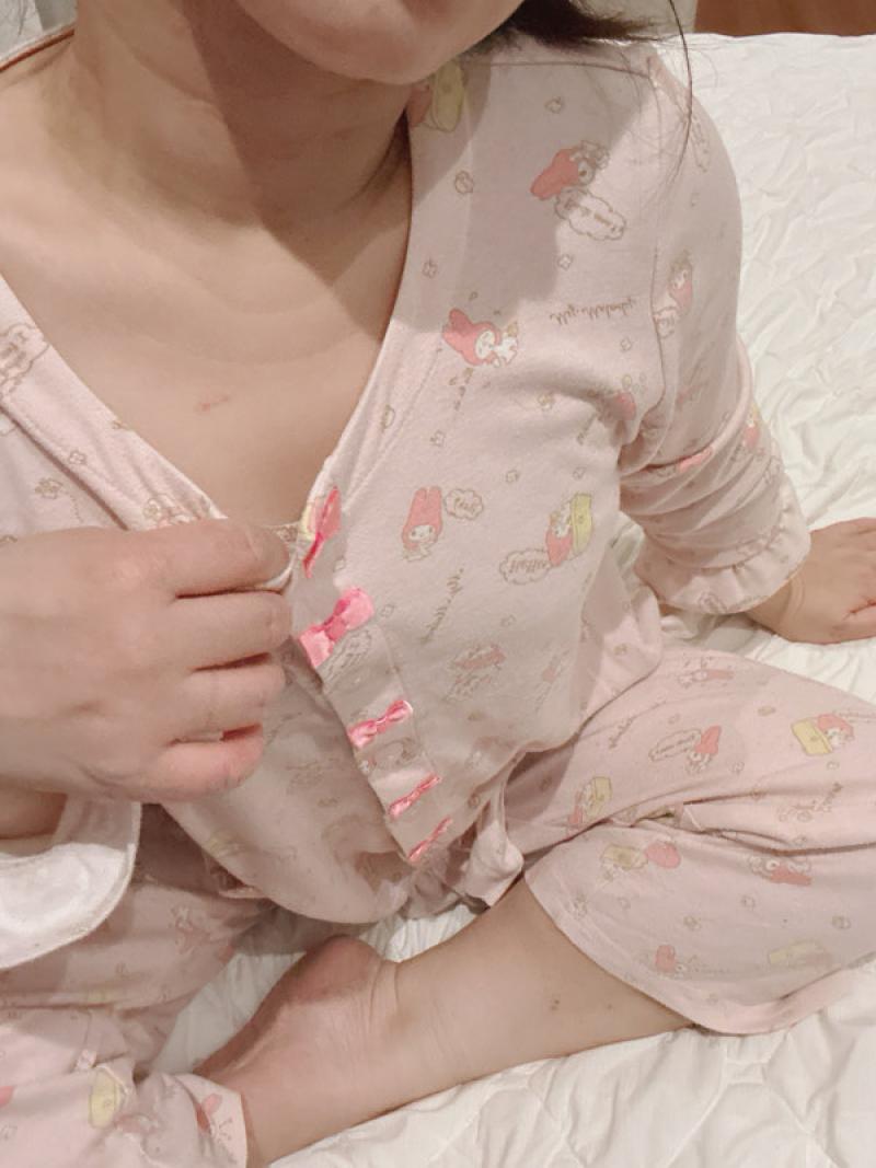 ワキガ保育士が着る幼児パジャマᩚ